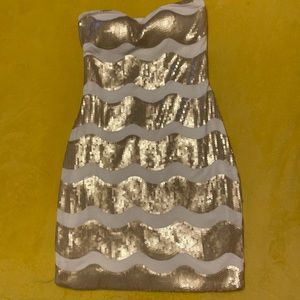 NEW sequence tube top dressed